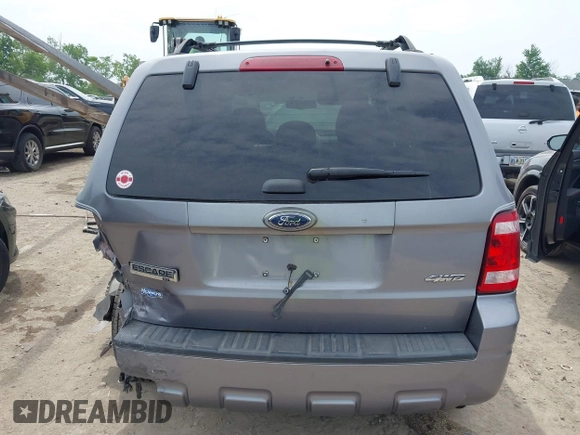 2008 Ford Escape XLT с VIN 1FMCU931X8KB99581, выставлен на аукционе IAAI как лот 42681620 с пробегом 117 607 миль миль и . История ставок и продаж доступна на DreamBid. Изображение 17.