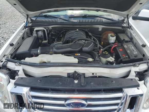 2006 Ford Explorer Eddie Bauer with VIN 1FMEU74856UB28587, listed as a Copart auction lot 62789585 with 117,392 mi miles and Salvage title. Bid and sale history available at DreamBid. Image 12.