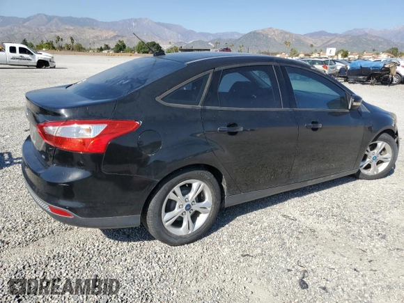 2014 Ford Focus SE with VIN 1FADP3F21EL231542, listed as a Copart auction lot 52360035 with 183,853 mi miles and Clean Title. Bid and sale history available at carsss.com. Image 3.