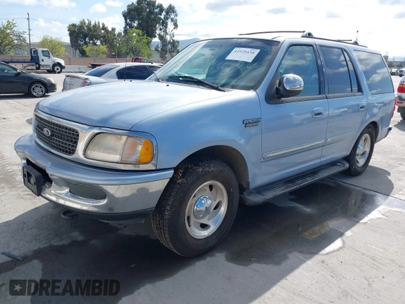 1998 Ford Expedition XLT z VIN 1FMPU18L8WLA56178, wystawiony jako IAAI lot #41920438 z przebiegiem 270 941 mil mil oraz . Historia ofert i sprzedaży dostępna na DreamBid. Obrazek 2.
