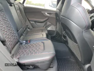 2023 Audi RS Q8 z VIN WU1ARBF15PD007165, wystawiony jako Copart lot #55671215 z przebiegiem 50 424 mil mil oraz Szkoda całkowita • Salvage title. Historia ofert i sprzedaży dostępna na DreamBid. Obrazek 11.