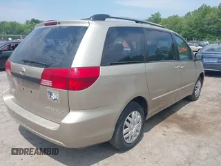 2005 Toyota Sienna CE z VIN 5TDZA23C65S364840, wystawiony jako IAAI lot #42485215 z przebiegiem 203 734 mil mil oraz . Historia ofert i sprzedaży dostępna na DreamBid. Obrazek 4.