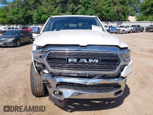 2022 Ram 1500 Limited z VIN 1C6SRFHT1NN361450, wystawiony jako IAAI lot #42027326 z przebiegiem 26 557 mil mil oraz . Historia ofert i sprzedaży dostępna na DreamBid. Obrazek 13.