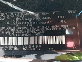 2020 Toyota Sienna XLE Auto Access Seat with VIN 5TDYZ3DC7LS035294, listed as a IAAI auction lot 42557047 with 38,986 mi miles and . Bid and sale history available at DreamBid. Image 9.