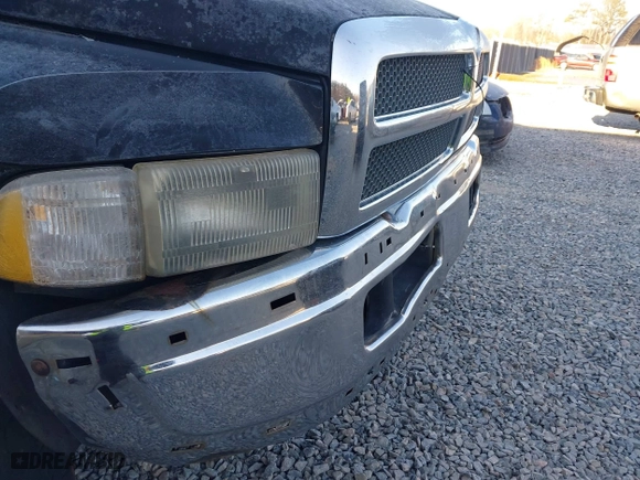 1998 Dodge Ram 1500 with VIN 1B7HF13Z7WJ104411, listed as a IAAI auction lot 41426007 with 147,186 mi miles. Bid and sale history available at carsss.com. Image 6.