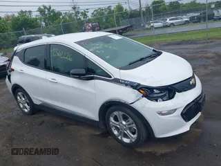 2021 Chevrolet Bolt EV LT z VIN 1G1FY6S05M4101349, wystawiony jako IAAI lot #42362226 z przebiegiem 47 005 mil mil oraz . Historia ofert i sprzedaży dostępna na DreamBid. Obrazek 1.