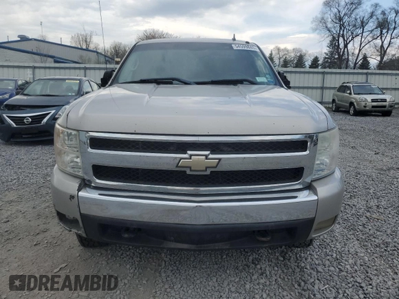 2008 Chevrolet Silverado 1500 LTZ with VIN 2GCEK19J581141597, listed as a Copart auction lot 54599845 with 212,975 mi miles and Clean Title. Bid and sale history available at DreamBid. Image 5.