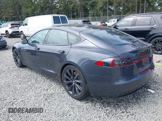 2018 Tesla Model S 75D z VIN 5YJSA1E28JF272630, wystawiony jako IAAI lot #42317422 z przebiegiem Nie podano mil oraz . Historia ofert i sprzedaży dostępna na DreamBid. Obrazek 3.
