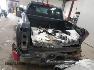2007 GMC Sierra 1500 SLT z VIN 2GTEK13M471705516, wystawiony jako IAAI lot #41321029 z przebiegiem 210 244 mil mil oraz . Historia ofert i sprzedaży dostępna na DreamBid. Obrazek 16.
