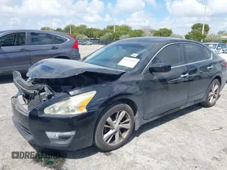 2015 Nissan Altima 2.5 SL with VIN 1N4AL3AP1FN358203, listed as a IAAI auction lot 41876809 with 130,921 mi miles. Bid and sale history available at carsss.com. Image 18.
