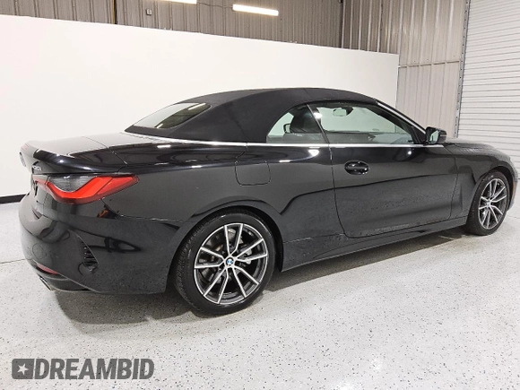 2024 BMW 4 Series 430i xDrive z VIN WBA43AT02RCR37449, wystawiony jako Copart lot #55704005 z przebiegiem 26 439 mil mil oraz Czysty tytuł • Clean title. Historia ofert i sprzedaży dostępna na DreamBid. Obrazek 3.