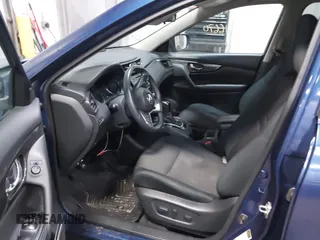 2017 Nissan Rogue SL with VIN 5N1AT2MV2HC857794, listed as a IAAI auction lot 41416670 with 116,554 mi miles. Bid and sale history available at carsss.com. Image 5.