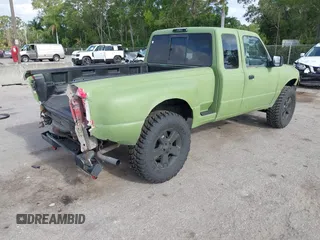 1998 Ford Ranger XL with VIN 1FTZR15X2WTA66193, listed as a IAAI auction lot 42098866 with 276,916 mi miles. Bid and sale history available at carsss.com. Image 4.