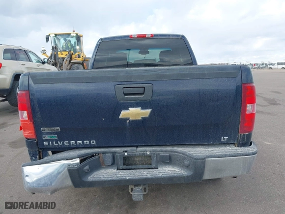 2010 Chevrolet Silverado 1500 LT with VIN 1GCSKSE39AZ271363, listed as a IAAI auction lot 41882454 with 96,210 mi miles. Bid and sale history available at carsss.com. Image 16.