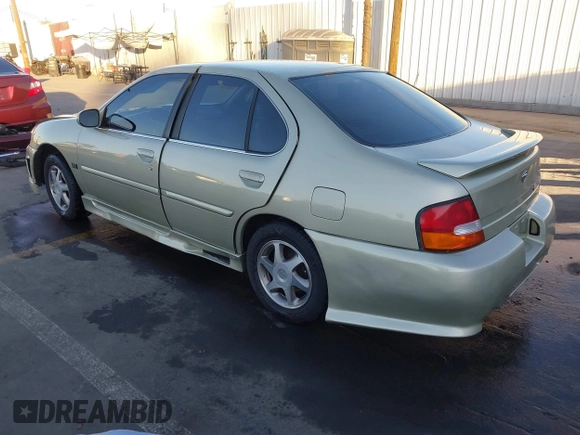 1999 Nissan Altima XE with VIN 1N4DL01D1XC266457, listed as a IAAI auction lot 41378353 with 253,520 mi miles. Bid and sale history available at carsss.com. Image 3.
