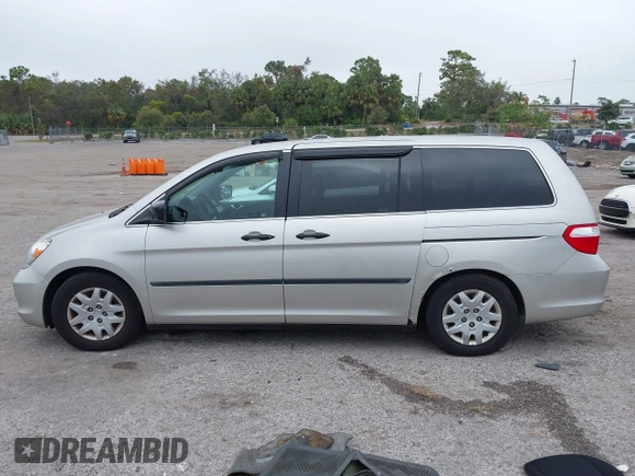 2006 Honda Odyssey LX with VIN 5FNRL38206B129663, listed as a IAAI auction lot 40978284 with 290,666 mi miles. Bid and sale history available at carsss.com. Image 14.