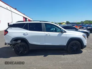 2024 GMC Terrain SLE with VIN 3GKALTEG5RL338632, listed as a IAAI auction lot 40102556 with 3,715 mi miles and . Bid and sale history available at DreamBid. Image 13.