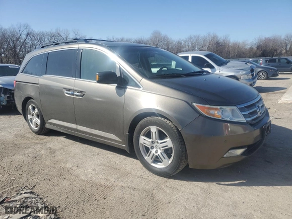 2013 Honda Odyssey Touring with VIN 5FNRL5H97DB025452, listed as a Copart auction lot 48868935 with 172,319 mi miles and Clean Title. Bid and sale history available at carsss.com. Image 4.