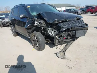 2018 Jeep Compass Trailhawk with VIN 3C4NJDDB5JT419276, listed as a IAAI auction lot 42040909 with Not Provided miles and . Bid and sale history available at carsss.com. Image 1.