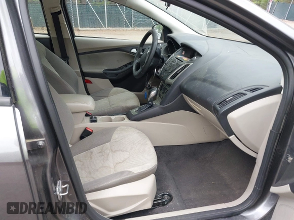 2014 Ford Focus SE with VIN 1FADP3K28EL280100, listed as a IAAI auction lot 42081971 with 183,379 mi miles. Bid and sale history available at carsss.com. Image 5.