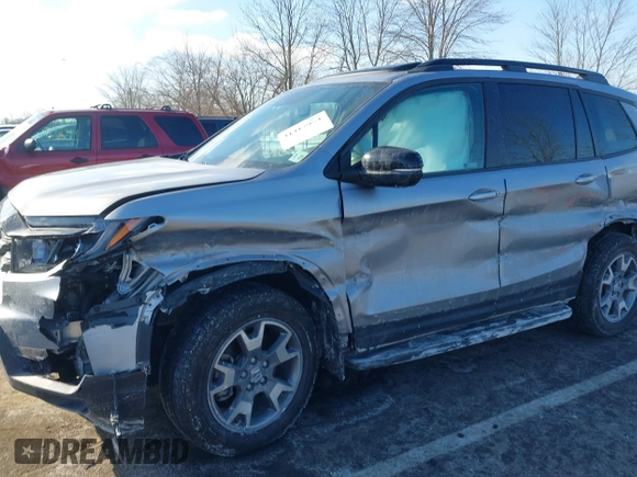 2022 Honda Passport TrailSport with VIN 5FNYF8H61NB000381, listed as a IAAI auction lot 41417954 with 32,753 mi miles and . Bid and sale history available at DreamBid. Image 17.