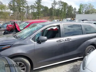 2024 Toyota Sienna LE with VIN 5TDKRKEC5RS202419, listed as a IAAI auction lot 41876213 with 14,986 mi miles. Bid and sale history available at carsss.com. Image 14.