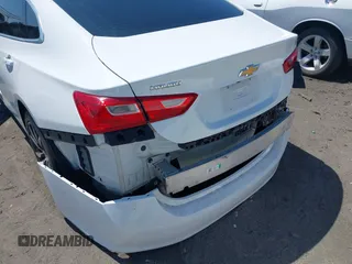 2018 Chevrolet Malibu LT with VIN 1G1ZD5ST9JF278872, listed as a IAAI auction lot 42660160 with 130,192 mi miles and . Bid and sale history available at DreamBid. Image 6.