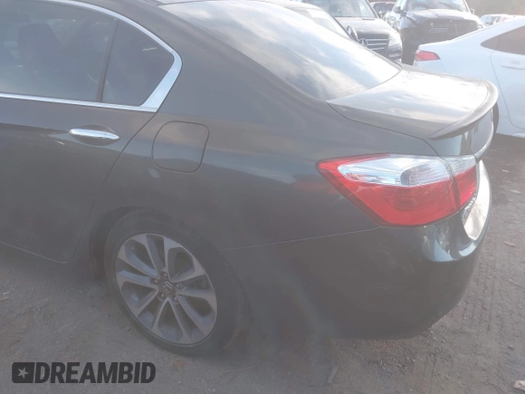 2014 Honda Accord Sedan Sport with VIN 1HGCR2F56EA069182, listed as a IAAI auction lot 40950233 with Not Provided miles. Bid and sale history available at carsss.com. Image 3.