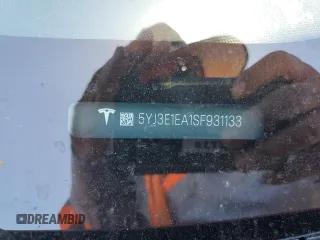 2025 Tesla Model 3 Long Range z VIN 5YJ3E1EA1SF931133, wystawiony jako Copart lot #57804915 z przebiegiem 1 226 mil mil oraz Szkoda całkowita • Salvage title. Historia ofert i sprzedaży dostępna na DreamBid. Obrazek 12.