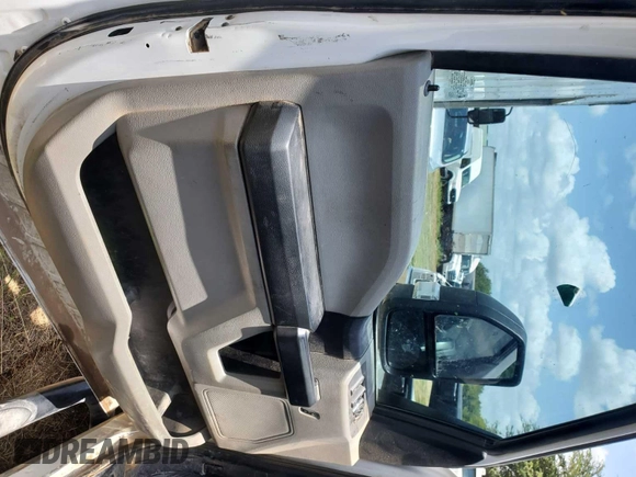 2017 Ford F-250 Lariat с VIN 1FT7W2B69HED69769, выставлен на аукционе IAAI как лот 42901062 с пробегом 205 101 миль миль и . История ставок и продаж доступна на DreamBid. Изображение 24.