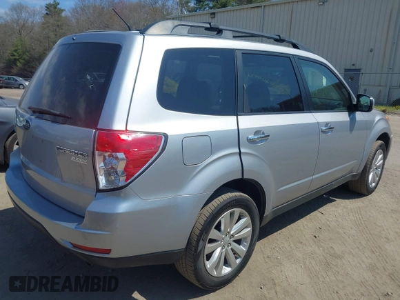 2012 Subaru Forester X Premium z VIN JF2SHADC8CH466567, wystawiony jako IAAI lot #42119972 z przebiegiem 138 681 mil mil oraz . Historia ofert i sprzedaży dostępna na DreamBid. Obrazek 4.