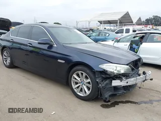 2016 BMW 5 Series 528i z VIN WBA5A5C52GG351644, wystawiony jako IAAI lot #42202404 z przebiegiem 148 288 mil mil oraz . Historia ofert i sprzedaży dostępna na DreamBid. Obrazek 1.