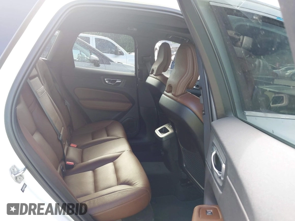 2021 Volvo XC60 Momentum with VIN YV4A22RK8M1696361, listed as a IAAI auction lot 42345602 with 68,574 mi miles and . Bid and sale history available at DreamBid. Image 8.