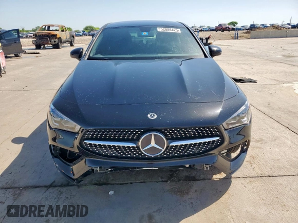 2022 Mercedes-Benz CLA 250 z VIN W1K5J4GB2NN314041, wystawiony jako Copart lot #52886425 z przebiegiem 32 535 mil mil oraz Szkoda całkowita • Salvage title. Historia ofert i sprzedaży dostępna na DreamBid. Obrazek 5.