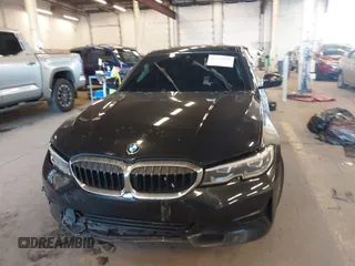 2021 BMW 3 Series 330i with VIN 3MW5R1J06M8C17805, listed as a IAAI auction lot 41736509 with 60,811 mi miles. Bid and sale history available at carsss.com. Image 12.