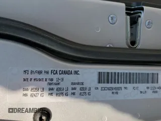 2019 Chrysler 300 S z VIN 2C3CCAGG5KH569376, wystawiony jako Copart lot #60175245 z przebiegiem 67 981 mil mil oraz Szkoda całkowita • Salvage title. Historia ofert i sprzedaży dostępna na DreamBid. Obrazek 13.