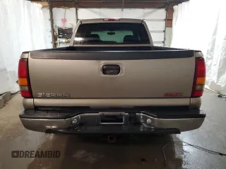 2002 GMC Sierra 1500HD SLE z VIN 1GTGK13U22F240809, wystawiony jako Copart lot #78621474 z przebiegiem 201 346 mil mil oraz Szkody całkowita. Historia ofert i sprzedaży dostępna na DreamBid. Obrazek 6.