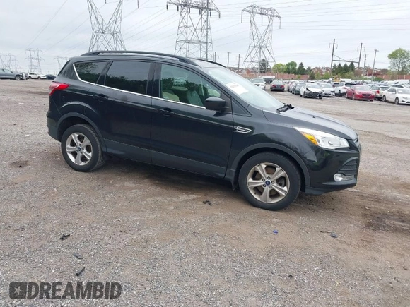 2015 Ford Escape SE with VIN 1FMCU9GX8FUA13813, listed as a IAAI auction lot 42075105 with 109,737 mi miles. Bid and sale history available at carsss.com. Image 1.