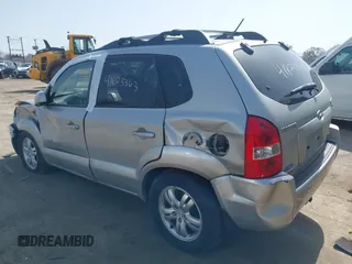 2008 Hyundai Tucson SE with VIN KM8JN72D68U844736, listed as a IAAI auction lot 41823363 with 1 mi miles. Bid and sale history available at carsss.com. Image 3.