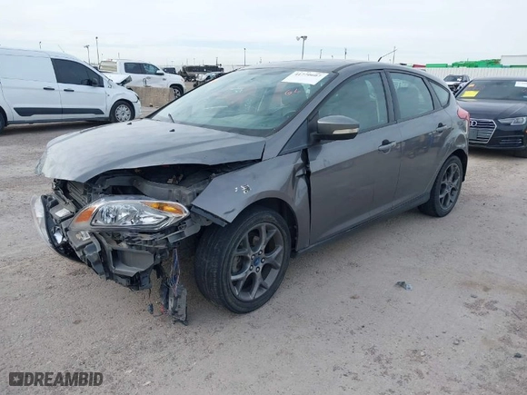 2013 Ford Focus SE with VIN 1FADP3K28DL265577, listed as a IAAI auction lot 41720607 with 80,700 mi miles. Bid and sale history available at carsss.com. Image 2.