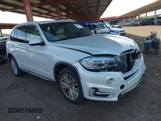 2017 BMW X5 sDrive35i z VIN 5UXKR2C37H0X05081, wystawiony jako IAAI lot #41936010 z przebiegiem 91 495 mil mil oraz . Historia ofert i sprzedaży dostępna na DreamBid. Obrazek 1.