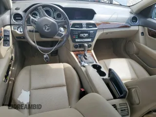 2013 Mercedes-Benz C 250 Sport с VIN WDDGF4HB7DR282607, выставлен на аукционе Copart как лот 57677125 с пробегом 217 925 миль миль и Чистый • Clean title. История ставок и продаж доступна на DreamBid. Изображение 8.