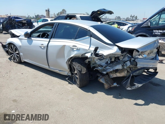 2022 Nissan Altima SR with VIN 1N4BL4CV5NN340131, listed as a IAAI auction lot 42002494 with 12,311 mi miles and . Bid and sale history available at DreamBid. Image 3.