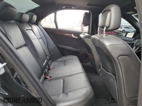 2013 Mercedes-Benz C 300 Sport с VIN WDDGF8AB7DR272984, выставлен на аукционе Copart как лот 47308325 с пробегом 94 740 миль миль и Списание • Salvage title. История ставок и продаж доступна на DreamBid. Изображение 10.