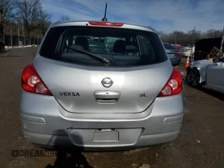 2007 Nissan Versa SL z VIN 3N1BC13E17L414305, wystawiony jako Copart lot #45171315 z przebiegiem 150 291 mil mil oraz Szkoda całkowita • Salvage title. Historia ofert i sprzedaży dostępna na DreamBid. Obrazek 6.
