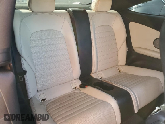 2018 Mercedes-Benz C 43 AMG с VIN WDDWJ6EB4JF628894, выставлен на аукционе Copart как лот 61393225 с пробегом Не указан миль и Списание • Salvage title. История ставок и продаж доступна на DreamBid. Изображение 10.