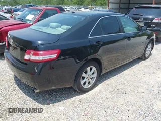 2011 Toyota Camry LE z VIN 4T1BF3EK3BU213440, wystawiony jako IAAI lot #42403474 z przebiegiem 150 700 mil mil oraz . Historia ofert i sprzedaży dostępna na DreamBid. Obrazek 4.