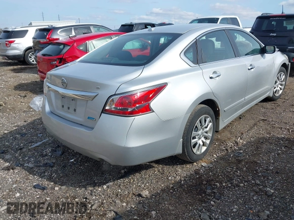 2014 Nissan Altima 2.5 S with VIN 1N4AL3AP3EC151483, listed as a IAAI auction lot 41932459 with 129,408 mi miles. Bid and sale history available at carsss.com. Image 4.