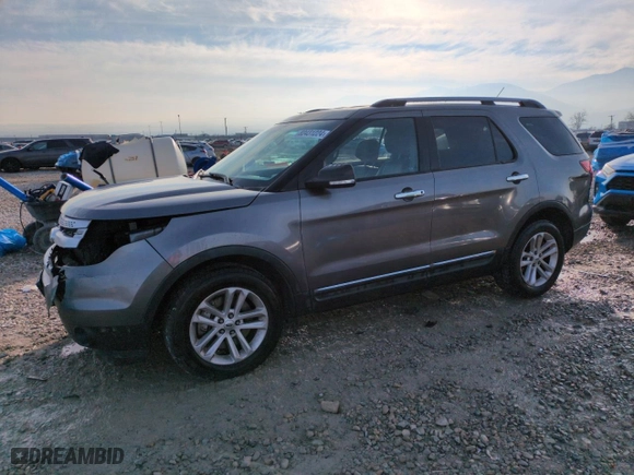 2014 Ford Explorer XLT with VIN 1FM5K7D97EGA33007, listed as a Copart auction lot 82431224 with 131,083 mi miles and Salvage Title. Bid and sale history available at carsss.com. Image 1.