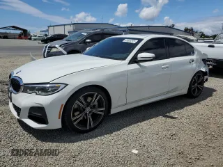 2021 BMW 3 Series 330i z VIN 3MW5R1J09M8B77123, wystawiony jako Copart lot #53665295 z przebiegiem 35 385 mil mil oraz Szkoda całkowita • Salvage title. Historia ofert i sprzedaży dostępna na DreamBid. Obrazek 1.